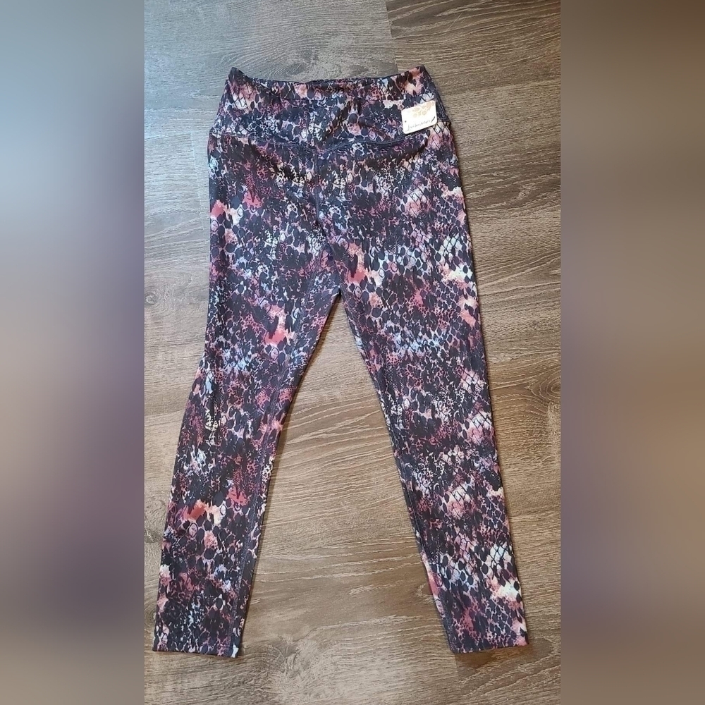 NWT FP Movement Leggings size Medium